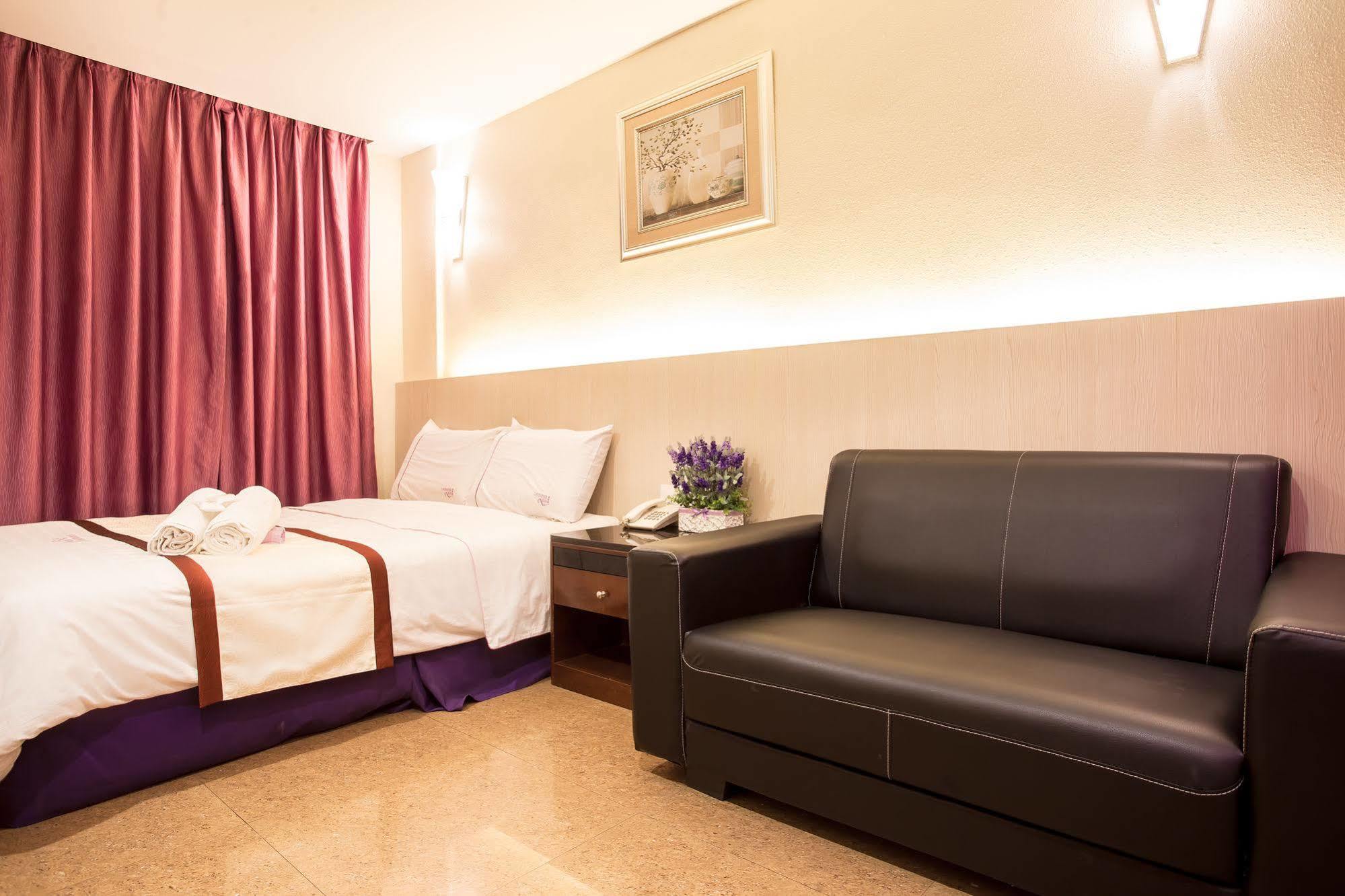 ג'והור בהרו Lavender Inn Nusa Bestari מראה חיצוני תמונה